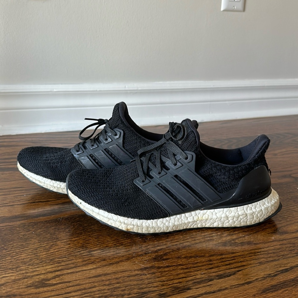 Black Adidas Ultraboosts